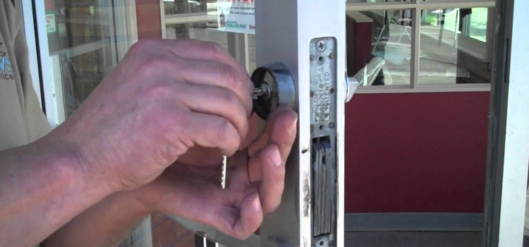 commercial door lock repair Covina
